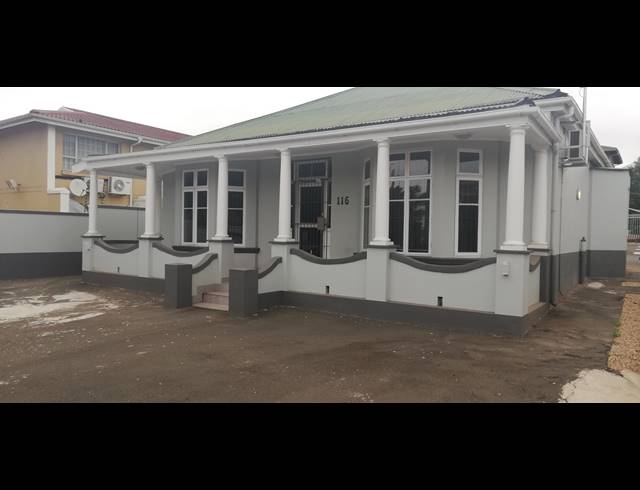 200M² OFFICE FOR SALE IN GLENWOOD